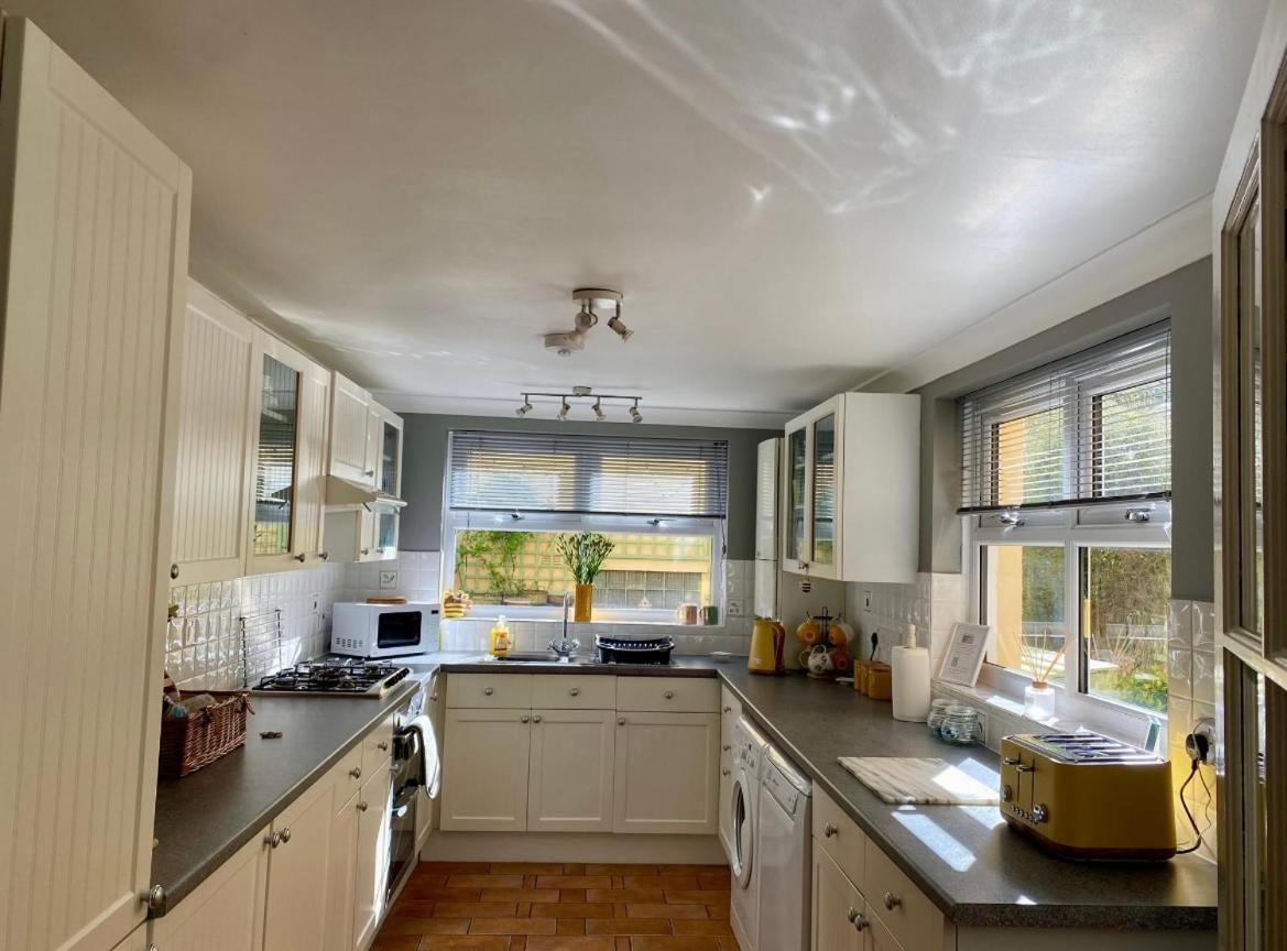 Honey Cottage Tenby Ngoại thất bức ảnh